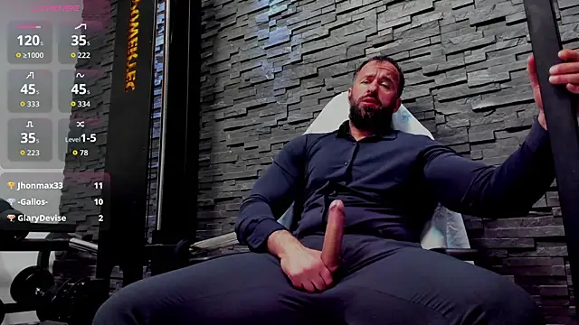 Czat XXX na żywo – David_Big_Daddy