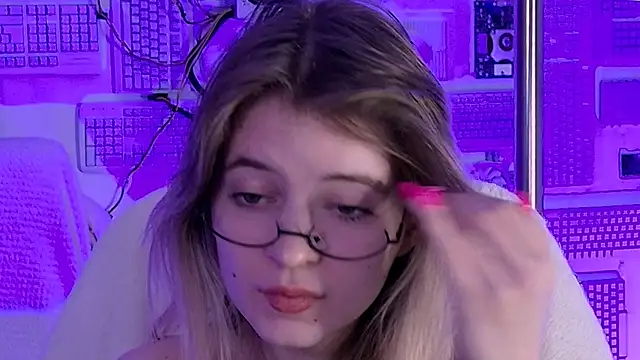 TinaDavil Live XXX-chat