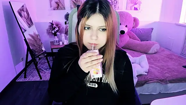 Онлайн чат XXX DiaAngell