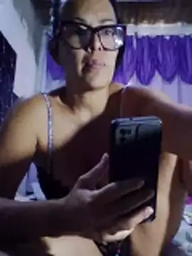 Chat XXX en directo de Xoticxenax