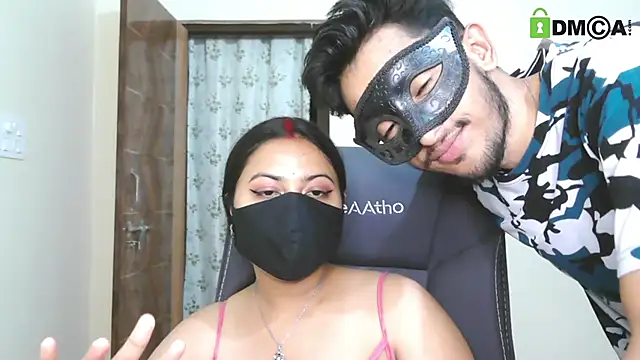 SassyWildCouple Webcamshow