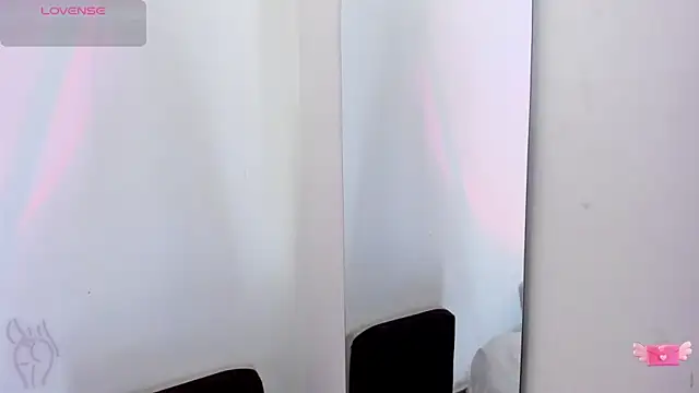 Viioleett_cum 现场XXX聊天