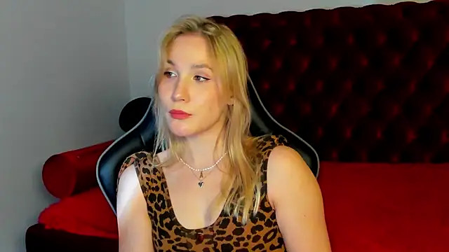 ElaraVoltage – Live XXX-chat