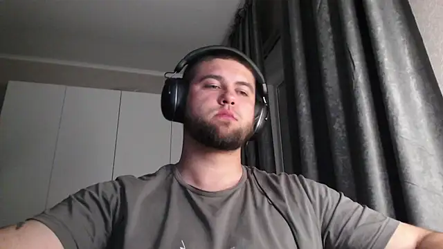 Ar4eewal webkamerás műsora