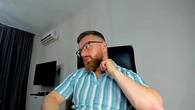 Webkamerová show Findom_guy