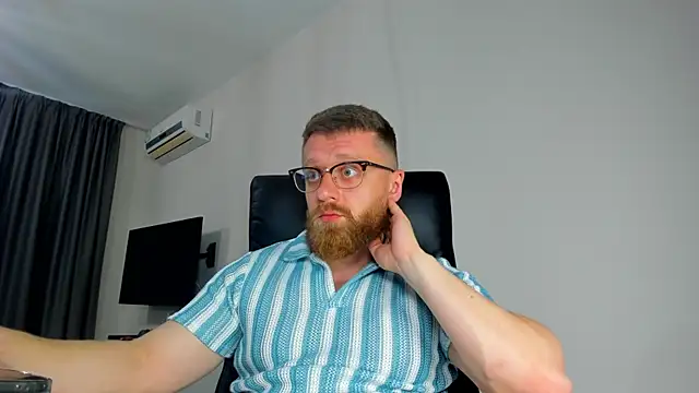 Czat XXX na żywo – Findom_guy