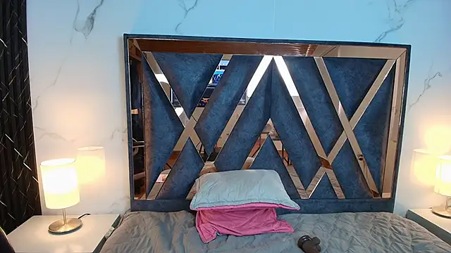 Chatroom XXX en direct de AuroraDiaz