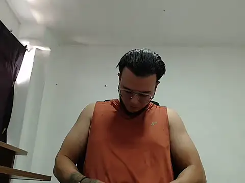 Masterboy00 Live XXX Chat