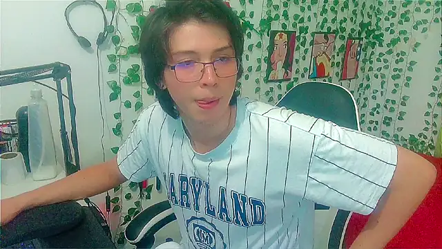 แชท XXX สดของ Andy_gray