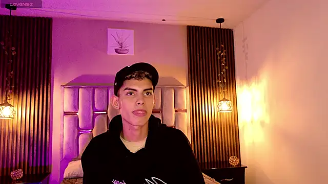 sky_jules 网络视讯  表演