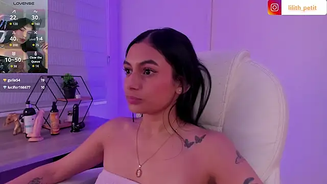 lilith_petit_n Live XXX chat
