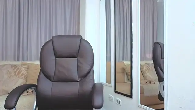 Jesika_Jones Adlı Modelin Web Kamerası Şovu