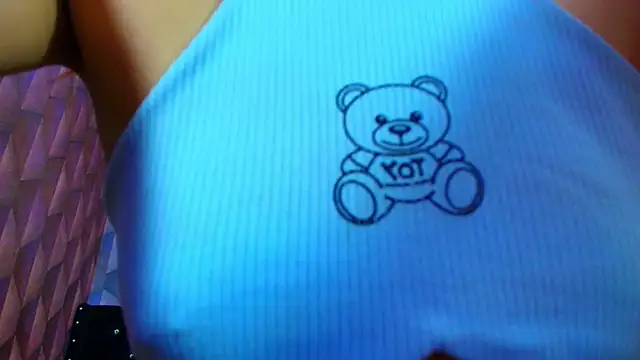 Chat XXX en directo de LiaHarryis