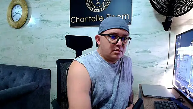 Show de maximo_daddy na webcam