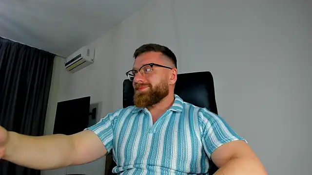 Živý XXX chat Findom_guy