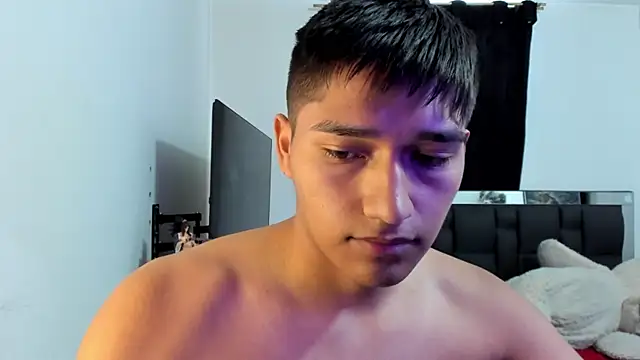 Chat +18 de mateo-Esposito ao vivo