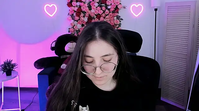 แชท XXX สดของ VirtuallVoyant