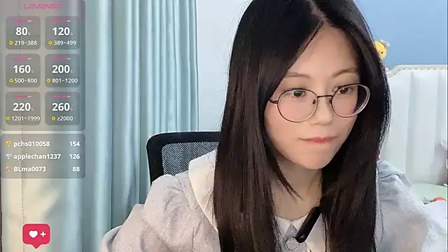 Luna-666 现场XXX聊天