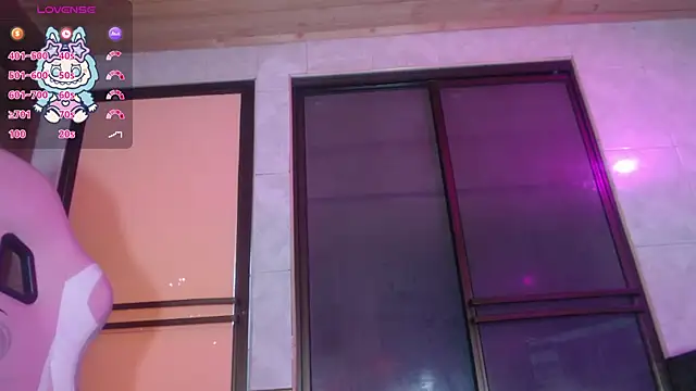 Sally23_ élő XXX-chatje