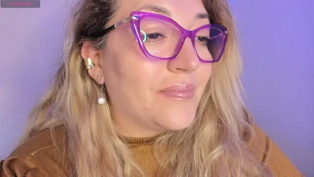 Naty_Mature_'s Webcam Show