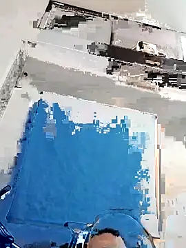 Show modela SupposedRedash na web-kameri