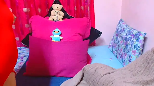 SLUTTYROXY 即時 XXX 聊天