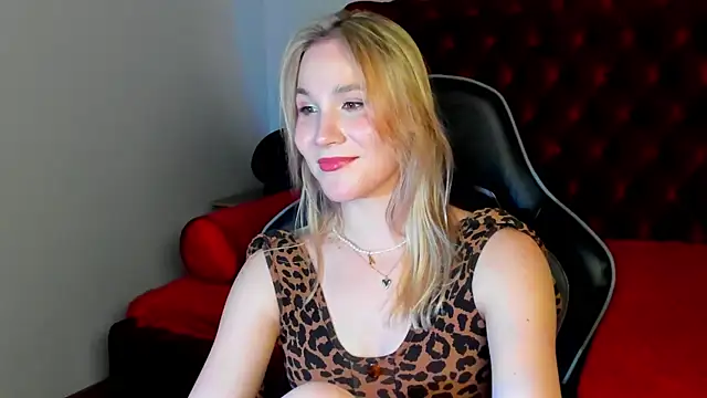 ElaraVoltage Live XXX-chat