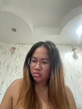 Ponthip live XXX chat