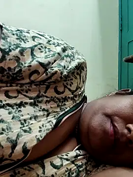 Chat XXX en directo de yamini1431