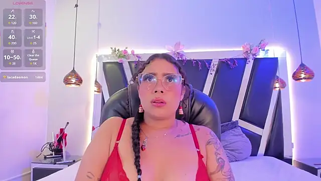 Chatroom XXX en direct de antonelllepiercee