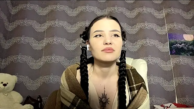 KimikoKoeningern Webbikameraesitys