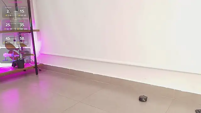 Sassy--Girl Chat XXX in diretta