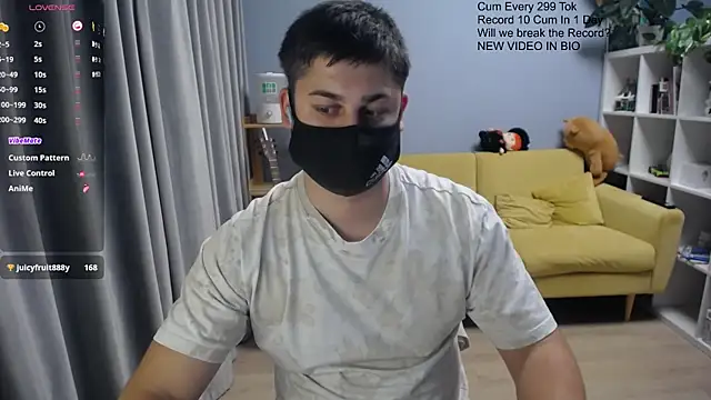 Tomguys: απευθείας συνομιλία ΧΧΧ