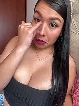 Iam-sophia27's Live XXX Chat