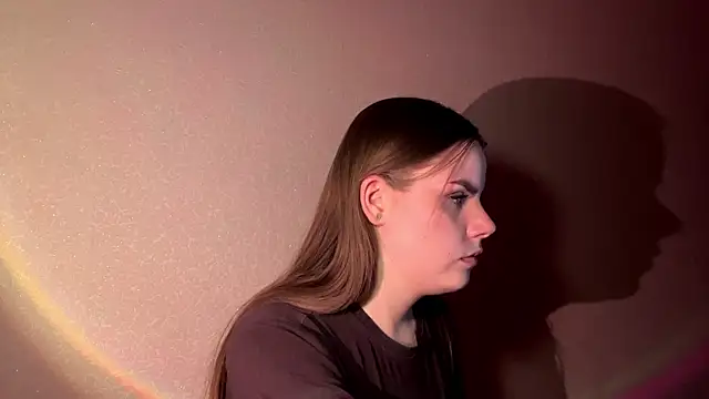 XXX chat uživo modela LeishaRocher