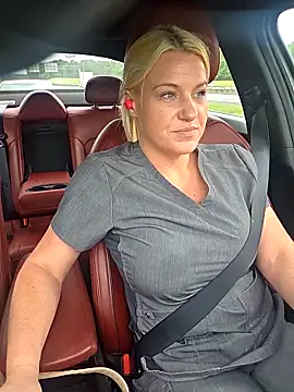 XXX chat uživo modela LadyB07