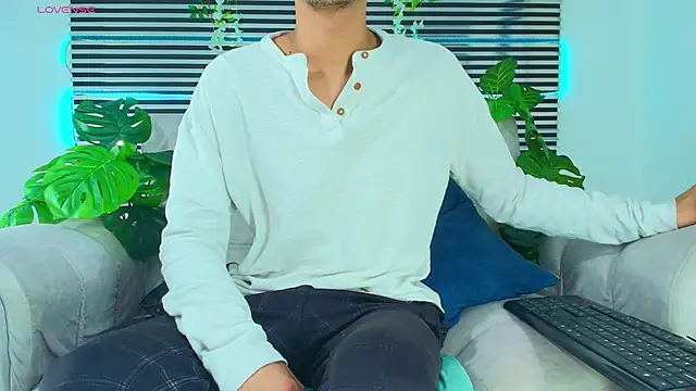 ThiiagoSaeenz Webcam show