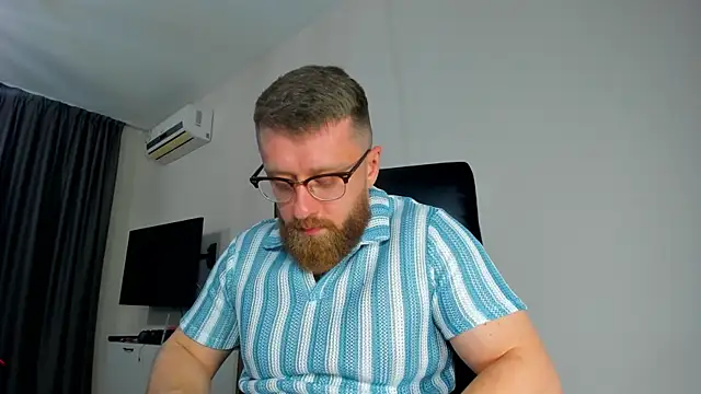 Findom_guy Show Webcam