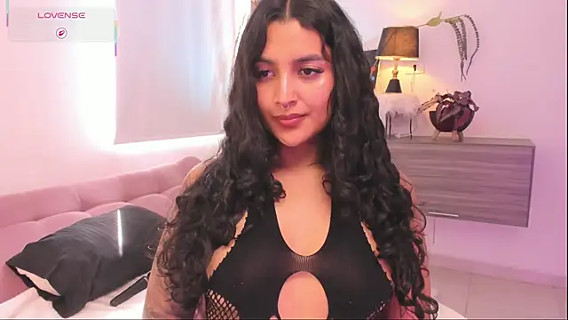 Anngel_1 লাইভ XXX চ্যাট