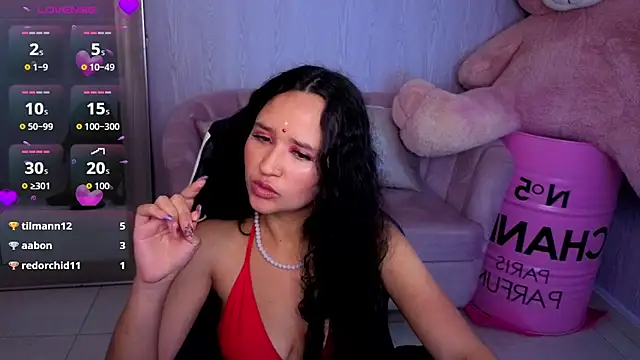 bella_vibess_s élő XXX-chatje