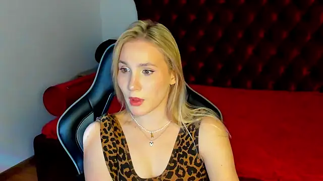 ElaraVoltage – Live XXX-chat