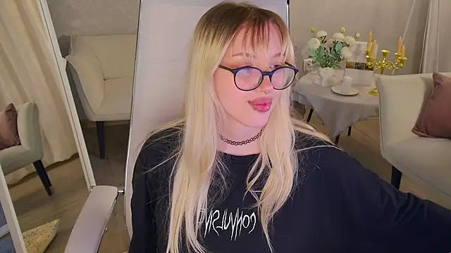 EevaMarie: онлайн-секс-чат