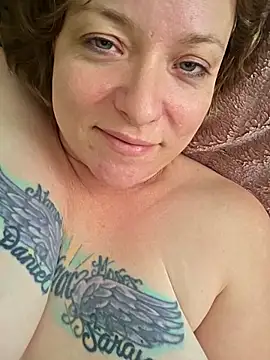 julimonroe webcam show