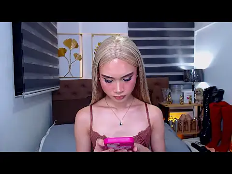 JuicyCockThea 现场XXX聊天