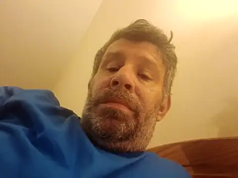 stud2512 Adlı Modelin Canlı XXX Sohbeti