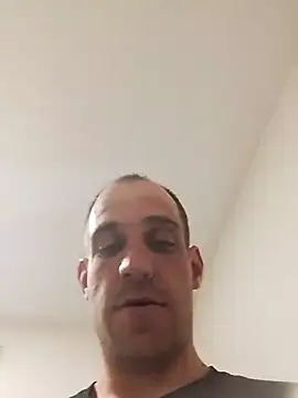 Codymc89: διαδικτυακό σόου στην κάμερα