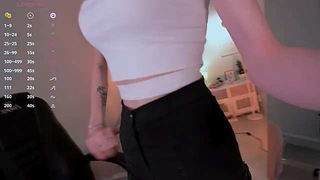 Lil_Melanie_: онлайн-секс-чат