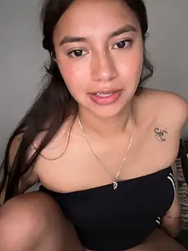 Chat +18 de CocoaGigiMuse ao vivo