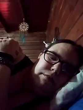 Gatitabuena90 Adlı Modelin Canlı XXX Sohbeti