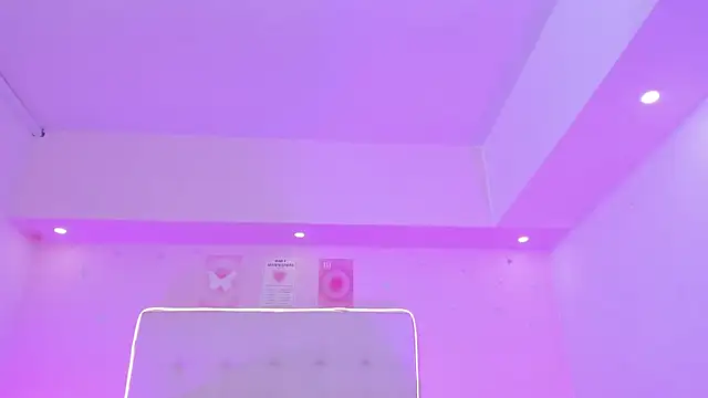 ScarlettDreamss7のライブXXXチャット